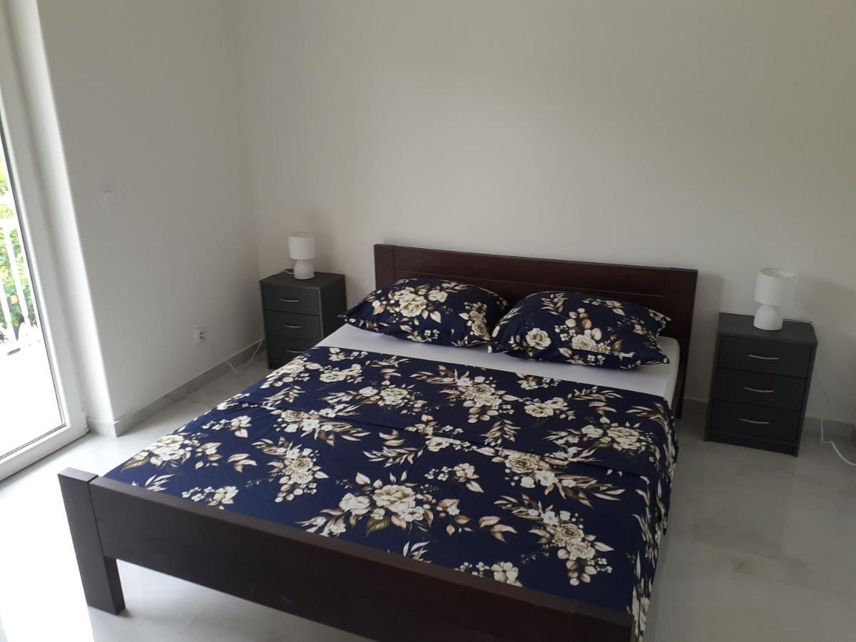 Apartmani Miletic Елса Экстерьер фото