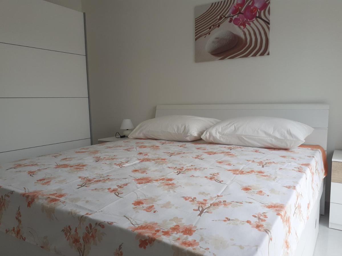 Apartmani Miletic Елса Экстерьер фото