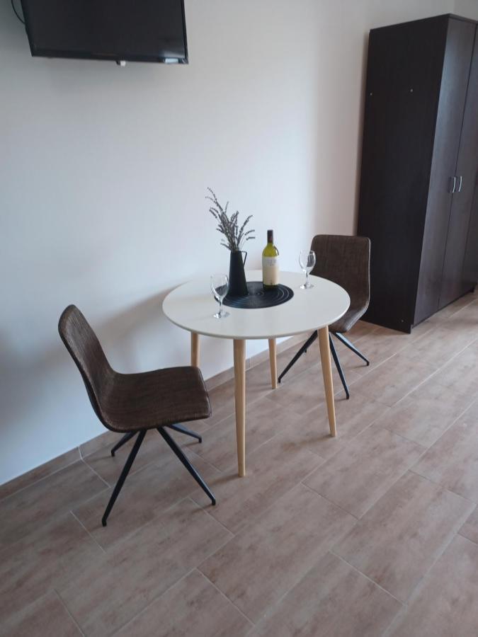 Apartmani Miletic Елса Экстерьер фото